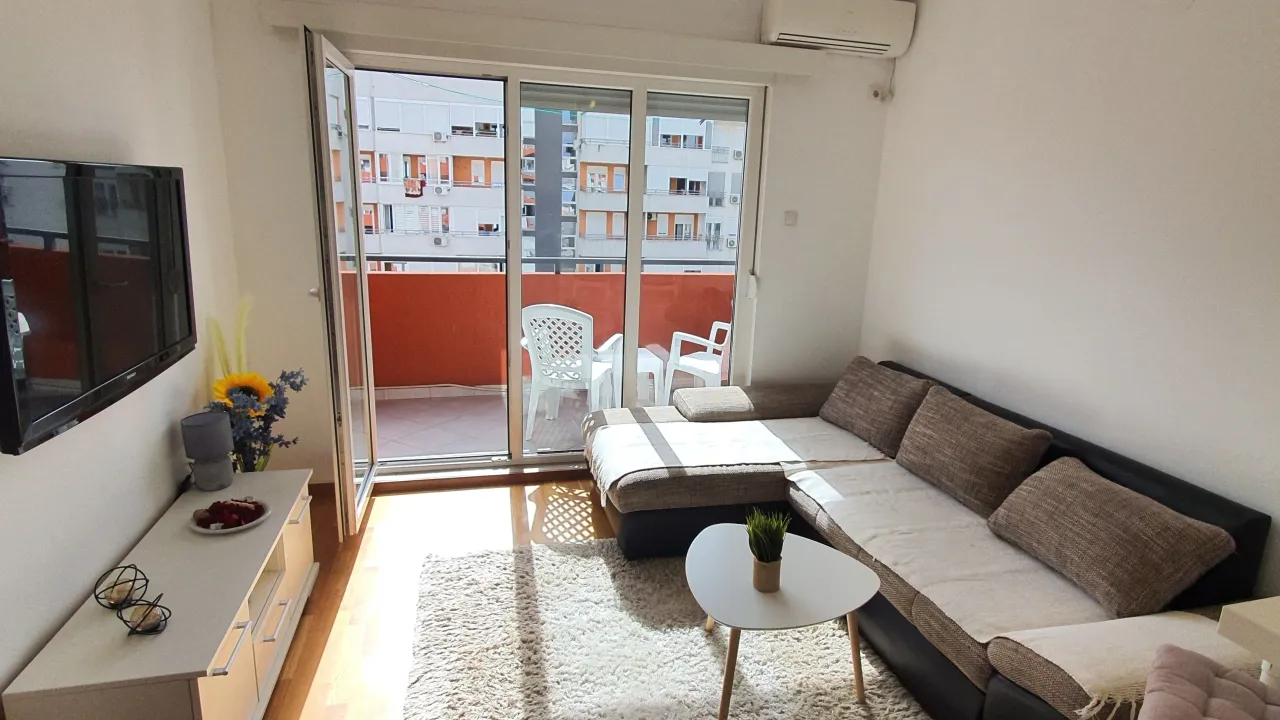 Rent, one bedroom apartment, 30m², Tuški Put, Podgorica