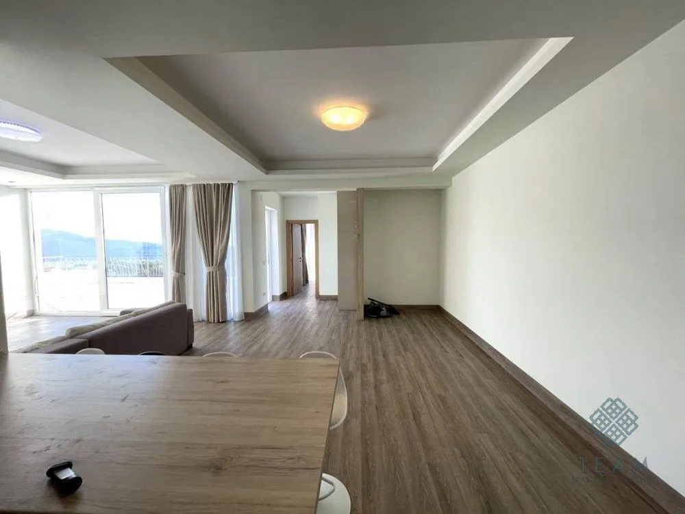 Prodaja, dvosoban stan, 217m², Topla, Herceg Novi