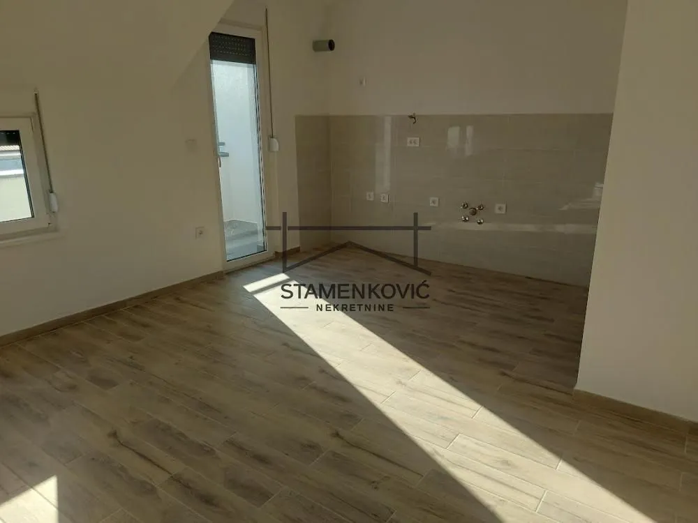 Prodaja, trosoban stan, 86m², Veternička rampa, Novi Sad Sve Podlokacije