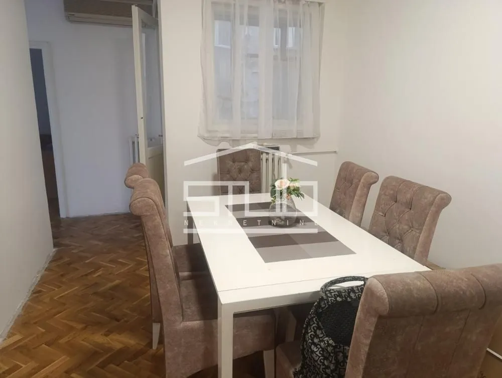 Rent, four bedroom apartment, 94m², Palilula Sve Podlokacije, Beograd