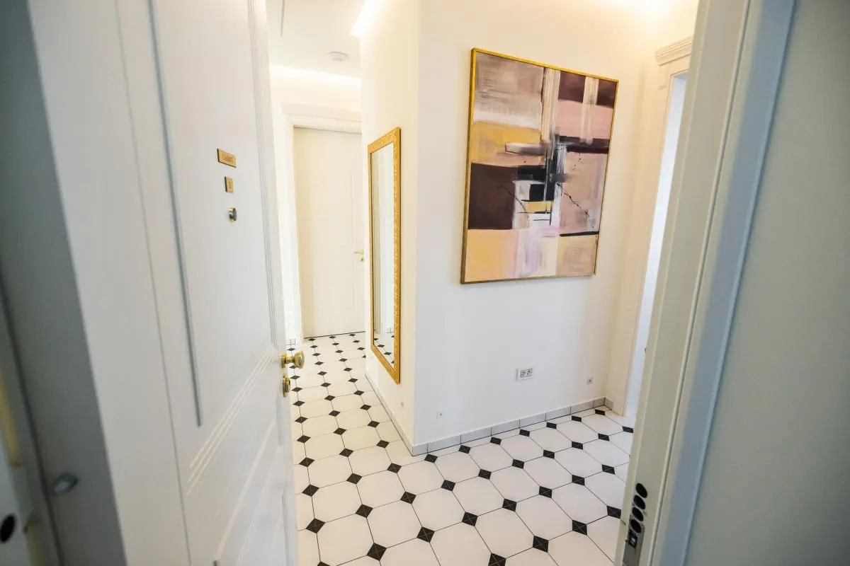 Izdavanje, stan, 131m², Sremska Kamenica, Petrovaradin