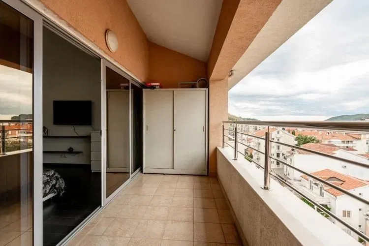 Prodaja, dvosoban stan, 98m², Babilonija, Budva
