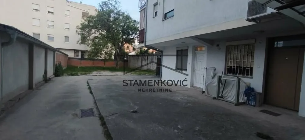 Prodaja, stan, 27m², Nova Detelinara, Novi Sad Sve Podlokacije