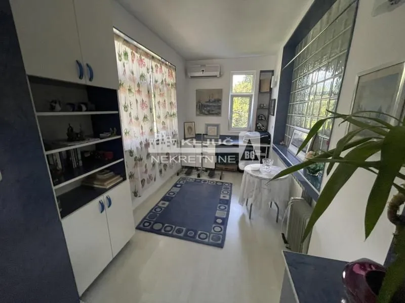 Sale, house, 520m², Savski Venac, Beograd