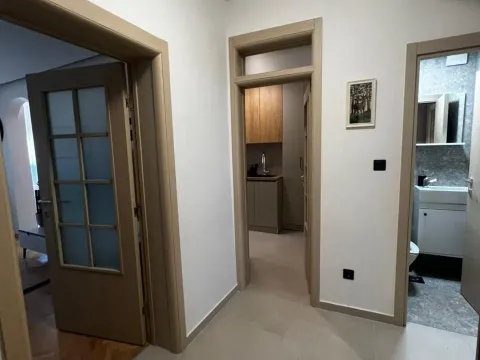 Izdavanje, trosoban stan, 102m², Preko Morače, Podgorica - image 6