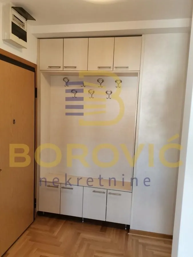 Prodaja, četvorosoban stan, 89m², Lekino Brdo, Voždovac Sve Podlokacije