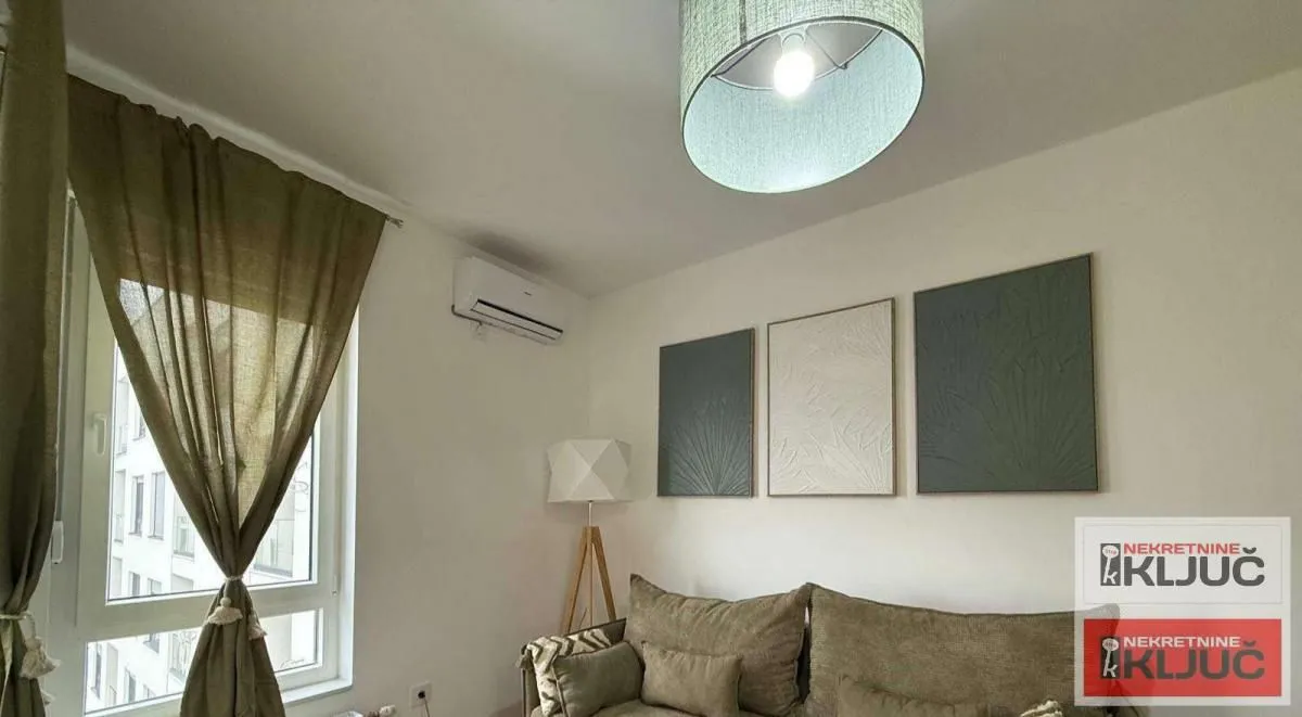 Izdavanje, garsonjera, 28m², Novo naselje, Novi Sad