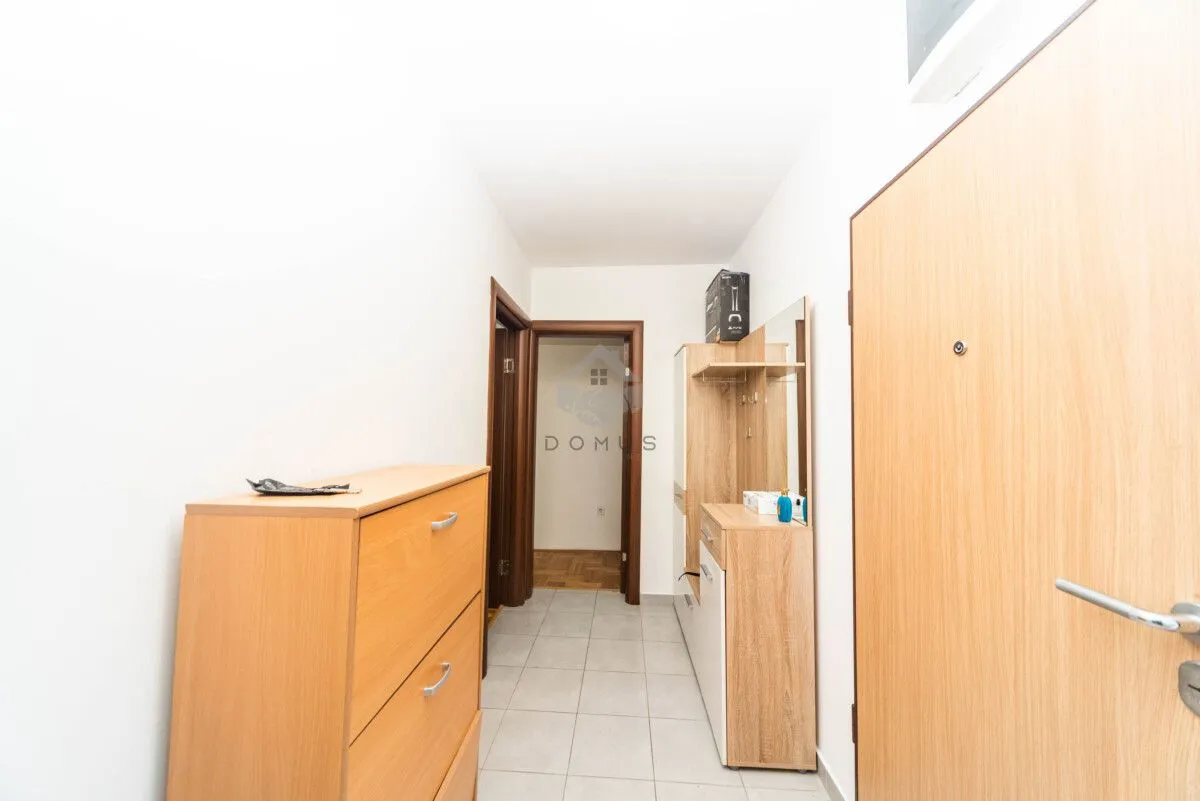 Rent, two bedroom apartment, 65m², Krivi Most, Podgorica