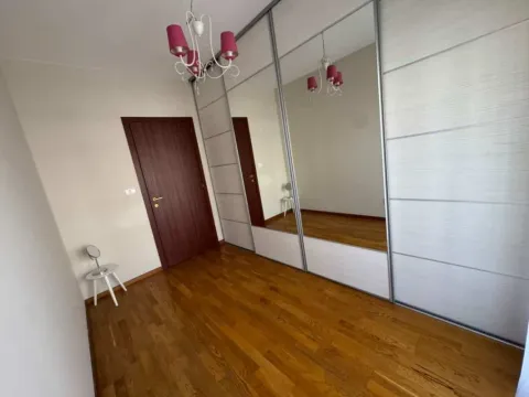 Izdavanje, dvosoban stan, 74m², City Kvart, Podgorica - image 5