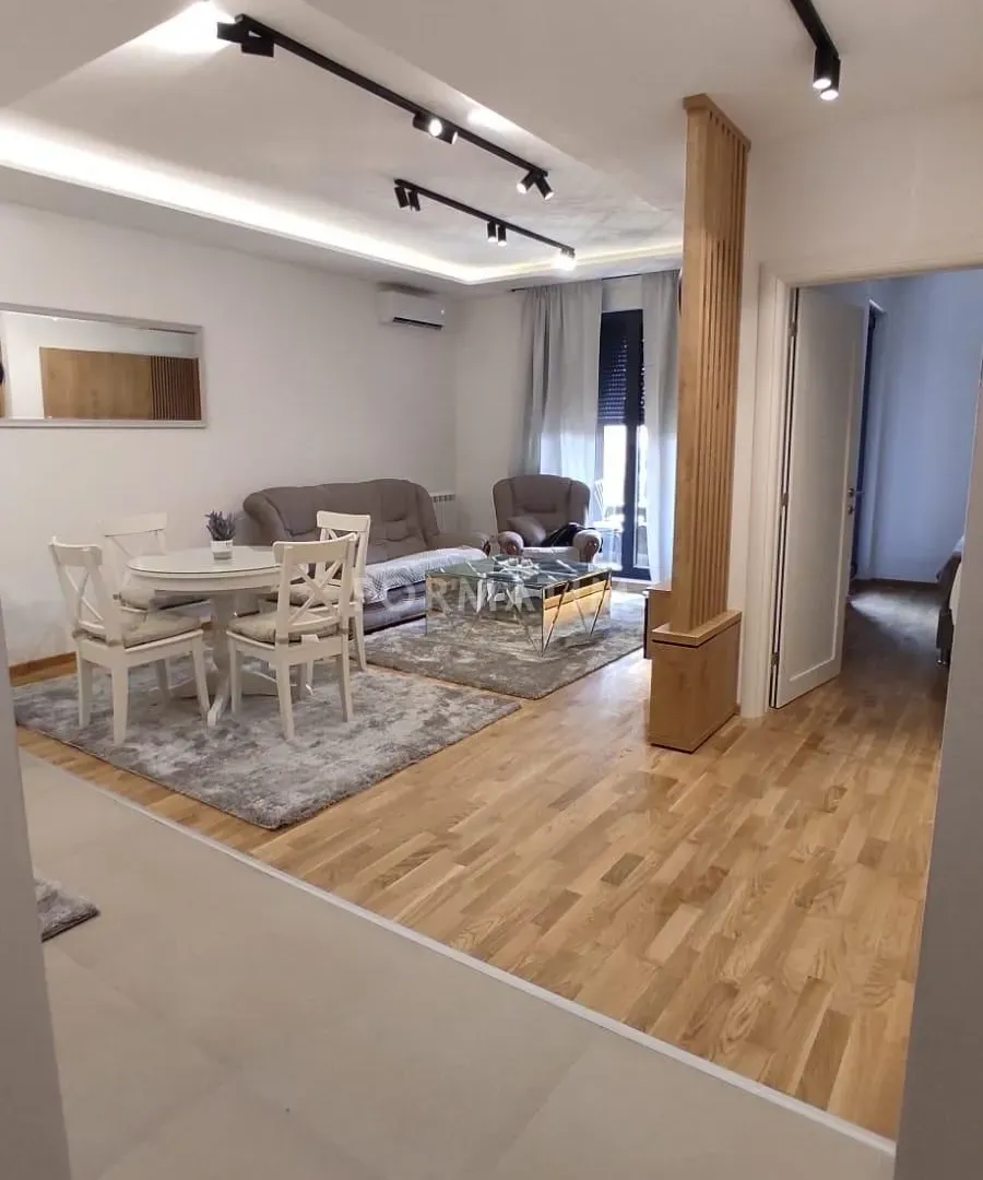 Izdavanje, dvosoban stan, 50m², Vukov Spomenik, Zvezdara Sve Podlokacije