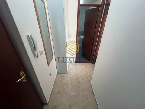 Rent, one bedroom apartment, 38m², Pobrežje, Podgorica - image 2