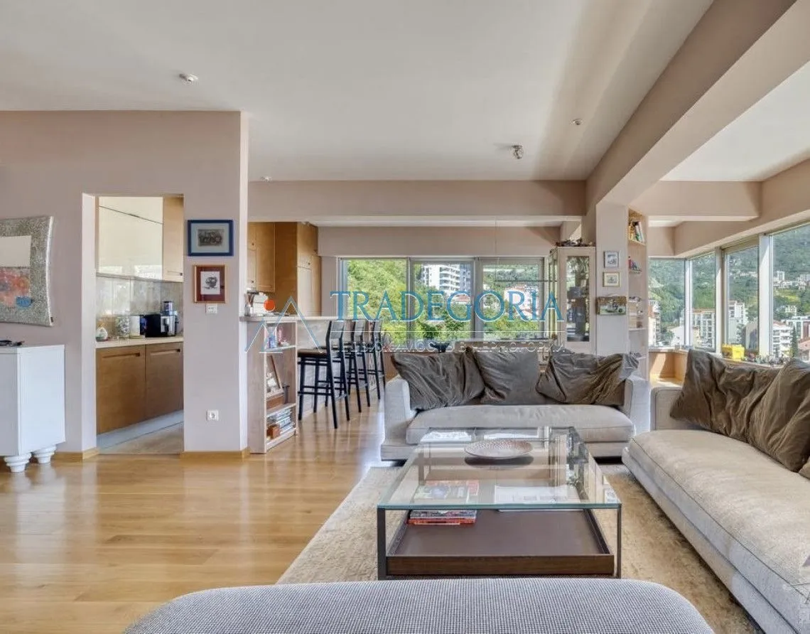 Prodaja, trosoban stan, 167m², Budva, Crna Gora