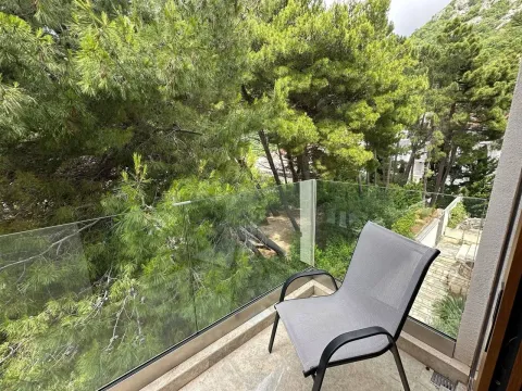 Rent, two bedroom apartment, 110m², Sveti Stefan, Budva - image 7