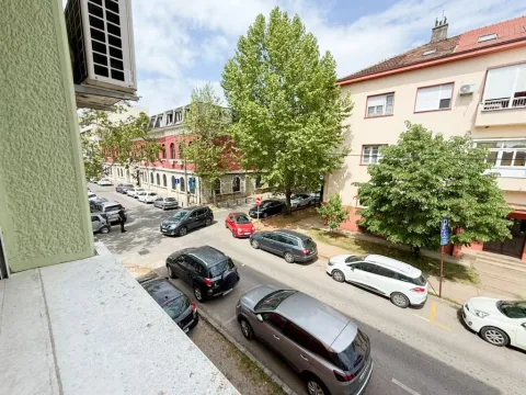 Rent, two bedroom apartment, 68m², Centar, Podgorica - image 1