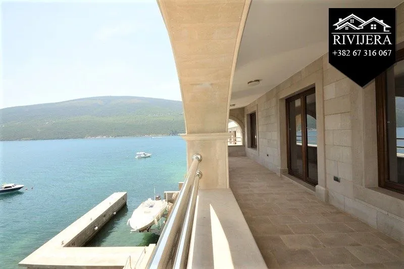 Prodaja, kuća, 411m², Đenovići, Herceg Novi