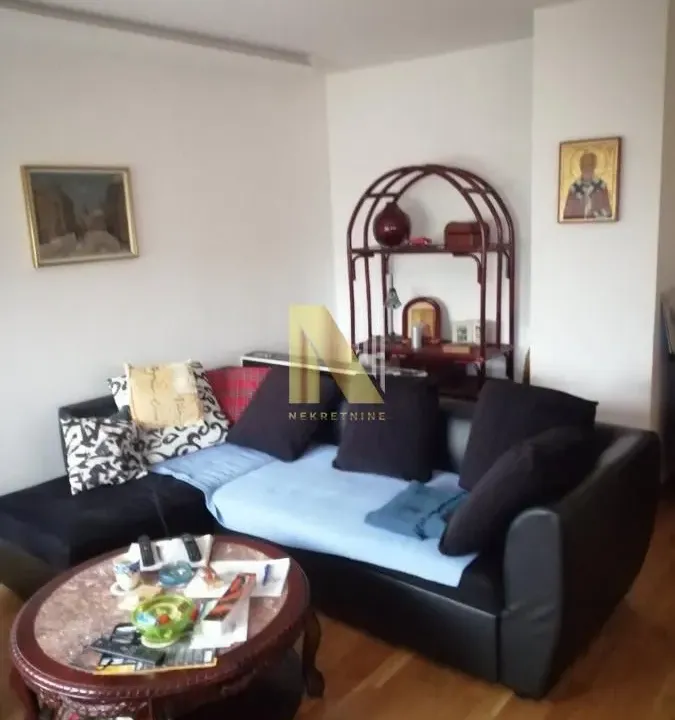 Rent, two bedroom apartment, 70m², Novi Sad, Srbija