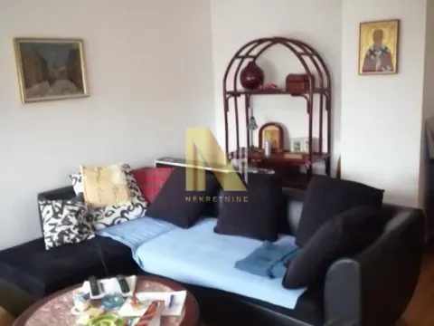 Izdavanje, dvosoban stan, 70m², Novi Sad, Srbija - image 1