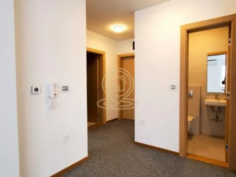 Rent, office space, 61m², Bulevar Evrope, Novi Sad Sve Podlokacije - image 4