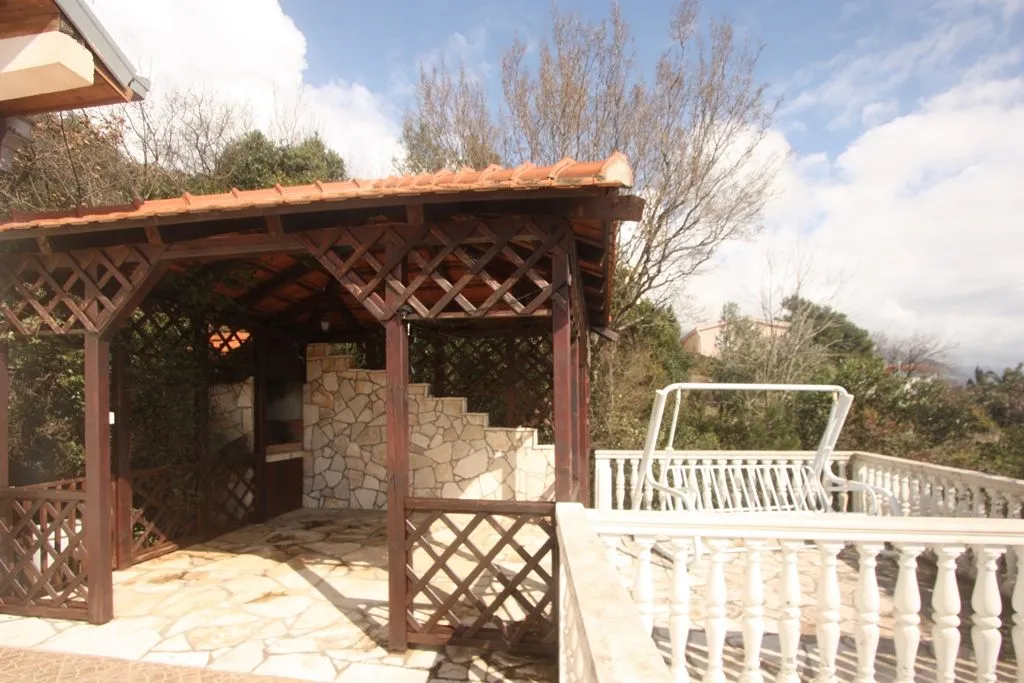 Sale, house, 189m², Sutomore, Bar