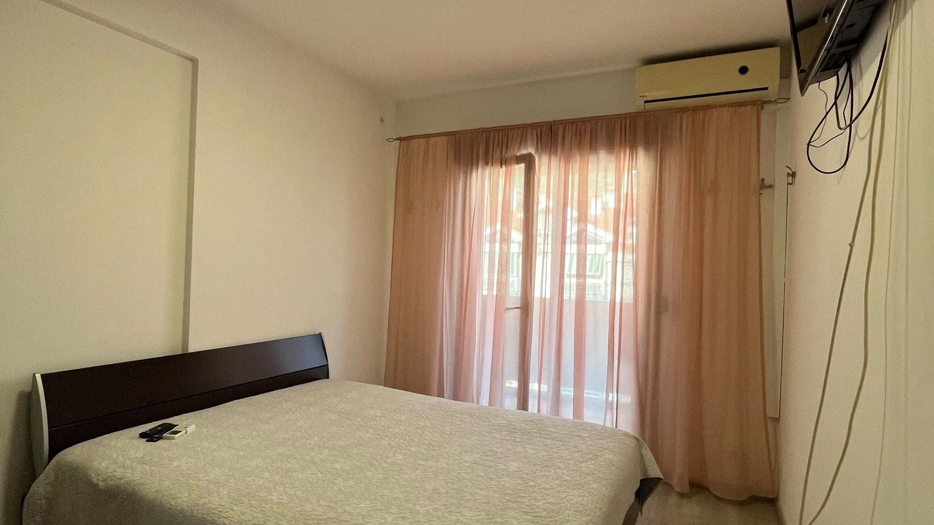 Izdavanje, stan, 82m², Tivat, Crna Gora