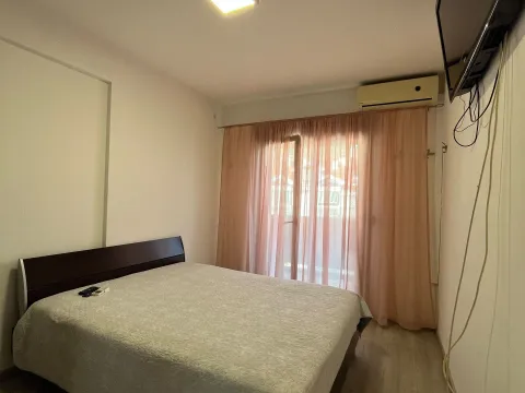 Izdavanje, stan, 82m², Tivat, Crna Gora - image 7