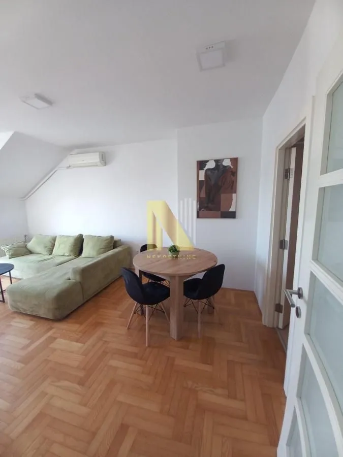 Prodaja, jednosoban stan, 38m², Centar, Novi Sad