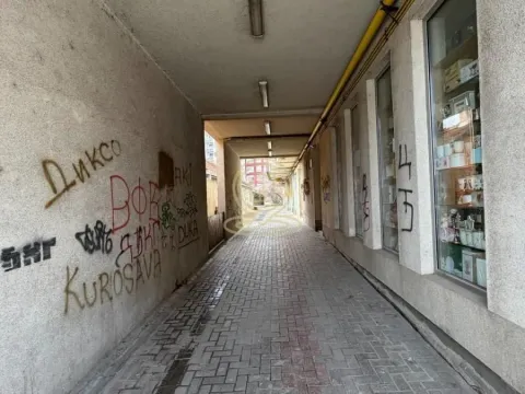Prodaja, poslovni prostor, 31m², Vašarište, Kragujevac - image 17