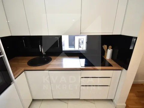 Rent, three bedroom apartment, 130m², Dalmatinska ulica, Podgorica - image 5