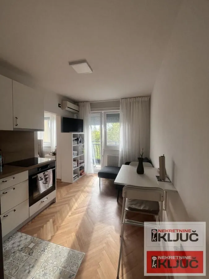 Prodaja, jednosoban stan, 25m², Satelit, Novi Sad Sve Podlokacije