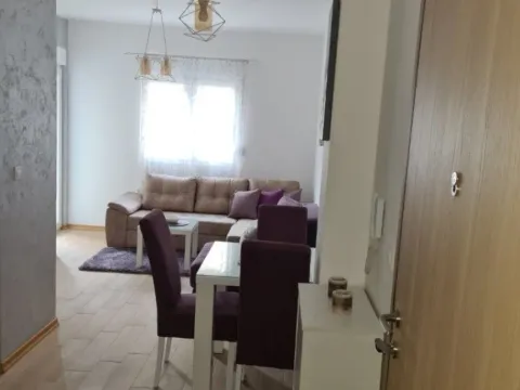 Izdavanje, garsonjera, 30m², Dubovica, Budva - image 2