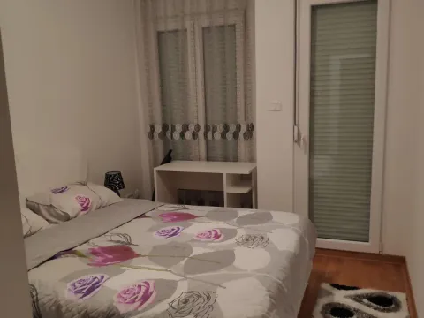 Izdavanje, jednosoban stan, 45m², City Kvart, Podgorica - image 7