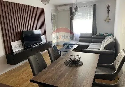 Izdavanje, jednosoban stan, 49m², Stari Aerodrom, Podgorica