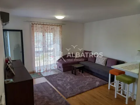 Rent, one bedroom apartment, 50m², Centar, Bar - image 1