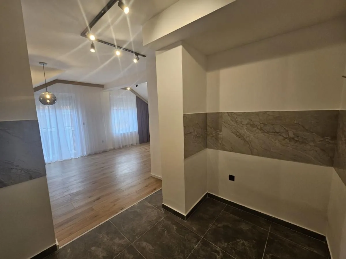 Prodaja, dvosoban stan, 58m², Spens, Novi Sad Sve Podlokacije