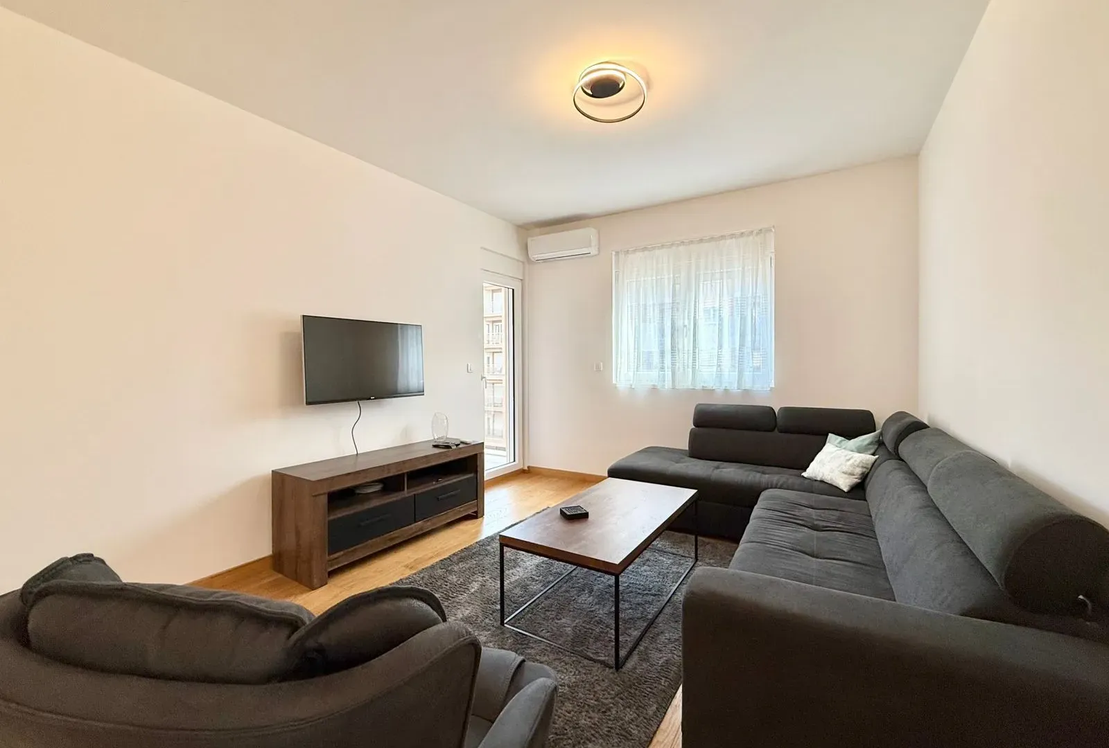 Prodaja, dvosoban stan, 72m², New City, Podgorica