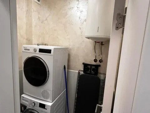 Izdavanje, dvosoban stan, 70m², City Kvart, Podgorica - image 7