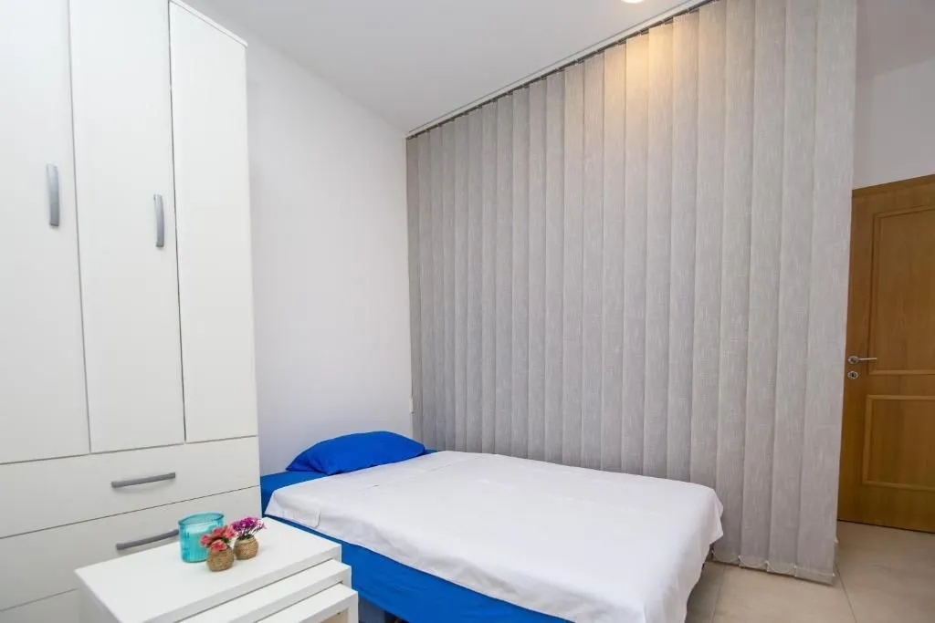 Izdavanje, jednosoban stan, 21m², Rozino, Budva