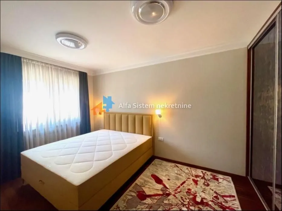 Izdavanje, trosoban stan, 80m², Čubura, Beograd