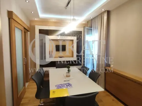 Rent, house, 242m², Banovo Brdo, Beograd