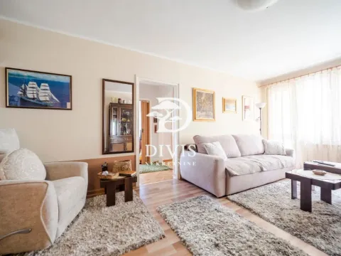 Stan in Gradska Bolnica