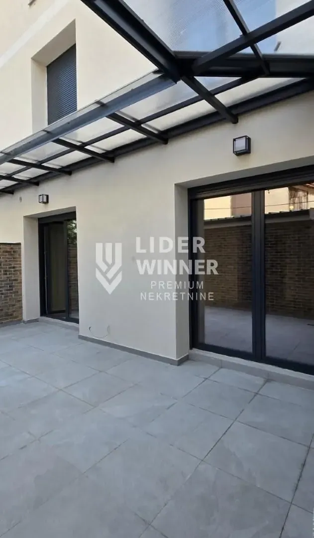 Sale, three bedroom apartment, 67m², Kluz, Zvezdara Sve Podlokacije