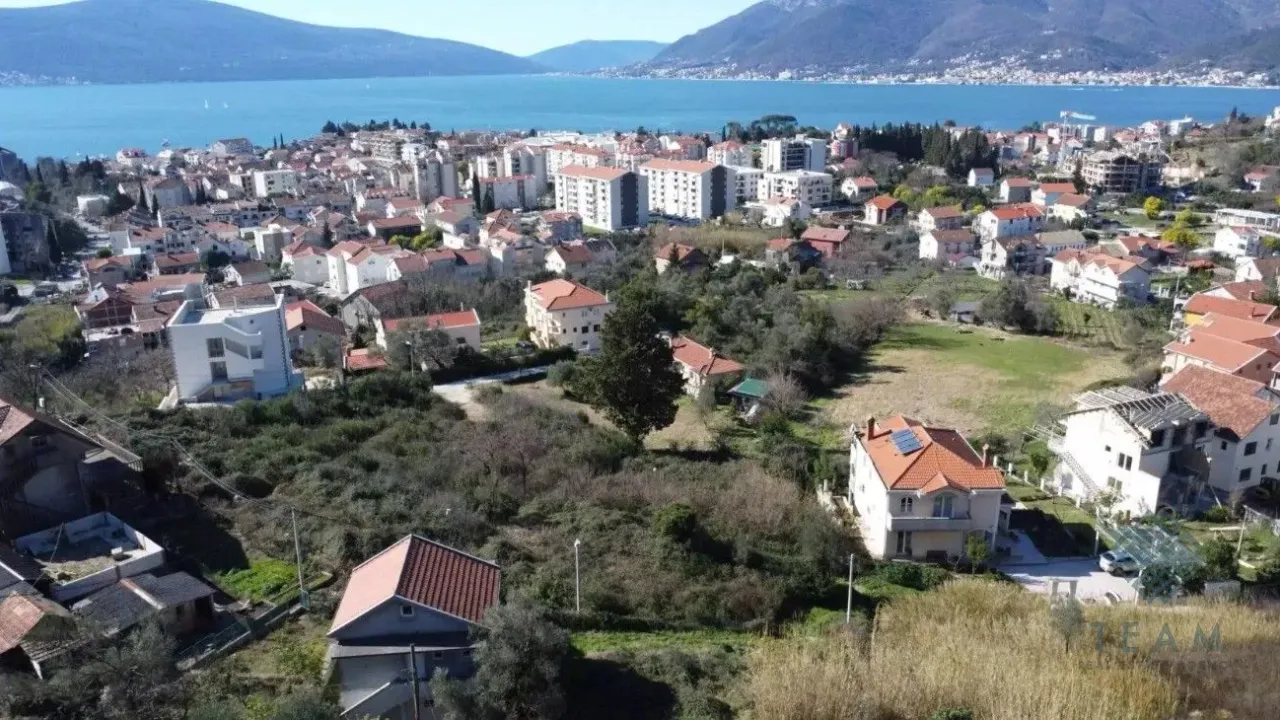 Prodaja, plac, 697m², Tivat, Crna Gora