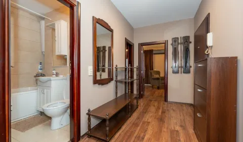 Rent, two bedroom apartment, 72m², Autobuska stanica, Podgorica - image 4