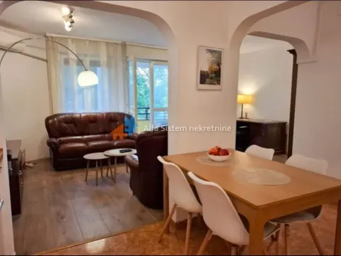 Izdavanje, četvorosoban stan, 80m², Stari Grad, Beograd - image 17
