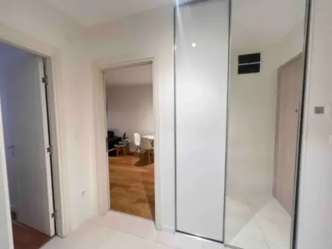 Sale, one bedroom apartment, 49m², Central Point, Podgorica - image 8