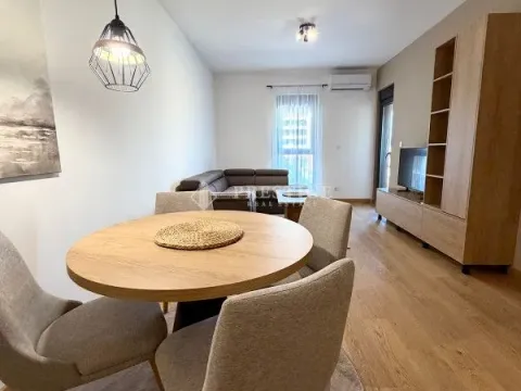 Izdavanje, jednosoban stan, 47m², City Kvart, Podgorica - image 4