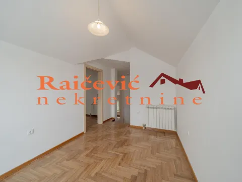 Sale, three bedroom apartment, 83m², Lion, Zvezdara Sve Podlokacije - image 13