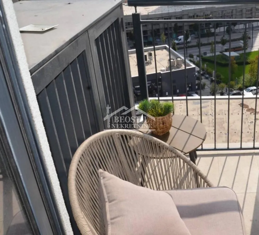 Prodaja, trosoban stan, 82m², Savski Venac, Beograd