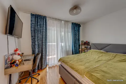 Sale, three bedroom apartment, 63m², Južni Bulevar, Vračar Sve Podlokacije - image 10