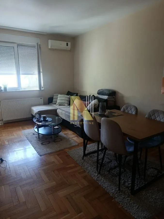 Prodaja, jednosoban stan, 37m², Salajka, Novi Sad Sve Podlokacije